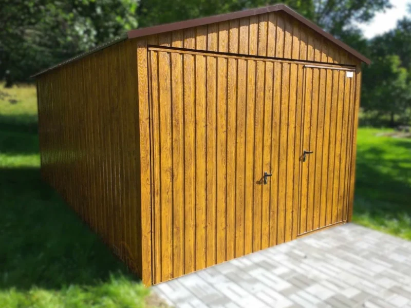 Plechová garáž 3x5m Zlatý dub | Výklopná brána s prechodom | Zosilnená konštrukcia