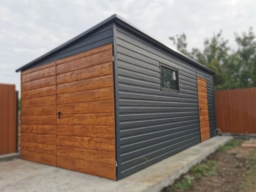 Plechová garáž 3x5m RAL 7016 Antracit / Zlatý dub | Bočný spád | Výklopné okno | Zosilnená konštrukcia
