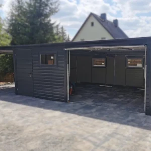 Plechová garáž s prístreškom 9x5m RAL 7016 Antracit | Výklopná brána | 4x Okno a 2x Dvere | Zosilnená konštrukcia