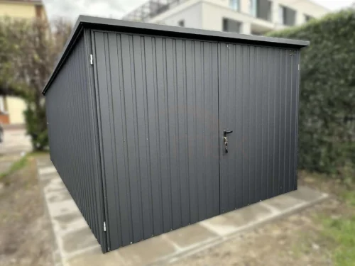 Plechová garáž 3x5m BTX 7016 Antracit Mat | Zvislý trapéz T7 | Dvojkrídlová brána | Odkvapy | Zosilnená konštrukcia