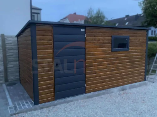 Záhradný domček 4,5x2,5 m Zlatý dub / RAL 7016 Antracit | Okno a Filc | Zosilnená konštrukcia