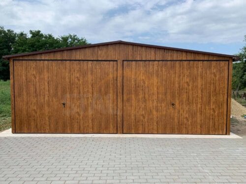 Plechová dvojgaráž 6×5 m Zlatý dub | Sedlová strecha | 2x Výklopná brána